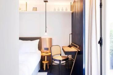 هتل Perpetual Elysée Montaigne