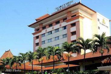 The Sunan Hotel Solo