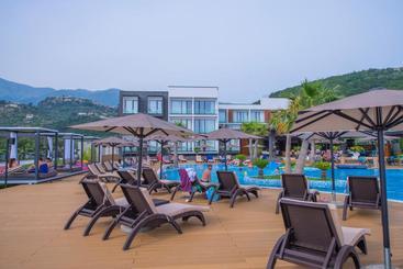 Miamar Luxury Hotel & Spa