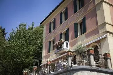 호텔 Albergo Al Sole