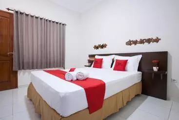 Pensión Reddoorz Near Tugu Pahlawan Surabaya