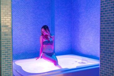 هتل Mercure Villa Romanazzi Carducci Bari