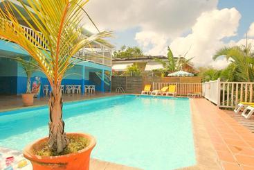 هتل Karibea Camelia Residence