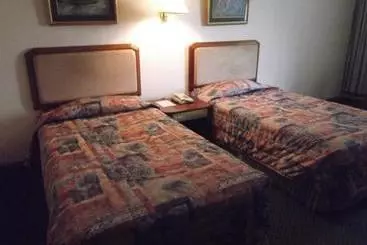 هتل Seasons Of Yangon International Airport