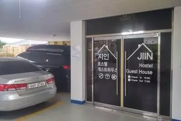Jiin Hostel & Guesthouse
