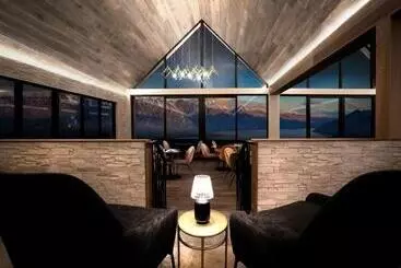 Hotelli Kamana Lakehouse