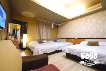 Pensión Taichung Fengjia Duduhouse