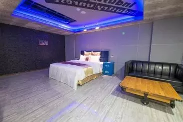 Tingshuai Motel