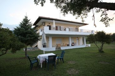 Apartamentos turísticos Agrambeli Plaka