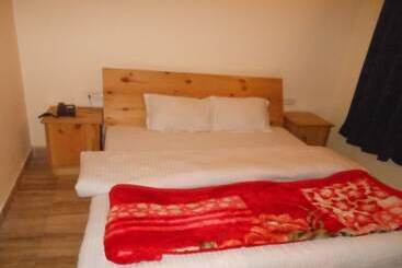 בית מלון כפרי Parth Regency