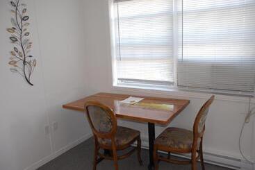 Bed and Breakfast Harbourview Motel And Accommodations