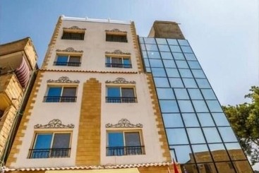 هتل Jimmy Pyramids