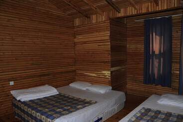 هتل Kadir's Family House