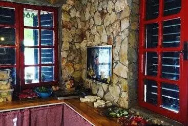 هتل Kadir's Family House