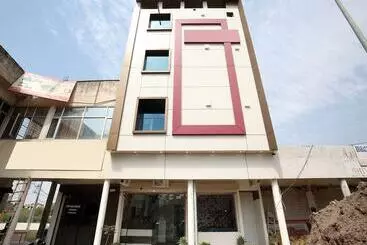 The Sitara Hotel By Oyo Rooms