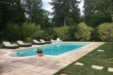 Les Enclos Bed And Breakfast à 4 Mn De Chantilly