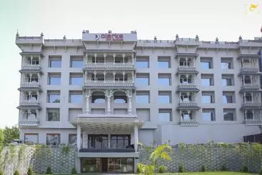 Otel Clarks Inn Suites Raipur