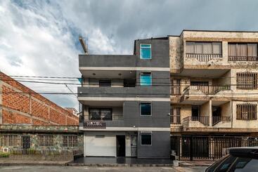 Ayenda 1225 Hotel Praga Medellin