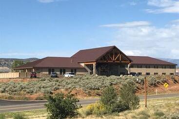 בית מלון כפרי Canyon Country Lodge