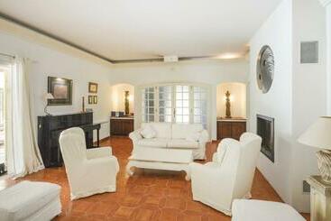 Жильё для туристов La Paola