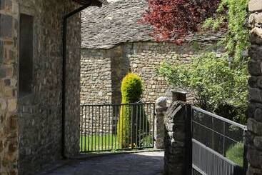 בית מלון כפרי Valle De Aísa