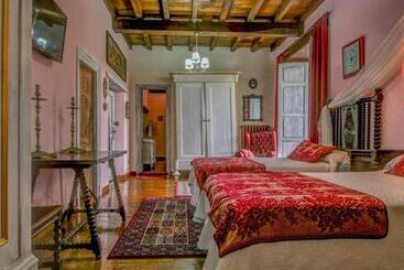 هتل Casona Dos Lagos