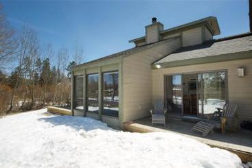 آپارتمان Cove By Jhrl In Wilson