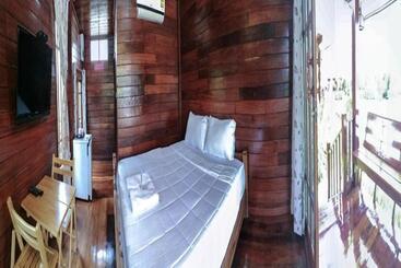 هتل Aob Oun Homestay