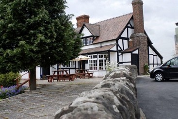Hostal England's Gate And Coachhouse
