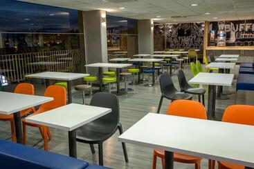 هتل Ibis Budget Fréjus St Raphaël Centre