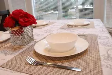 Majatalo North Seattle Guesthouse