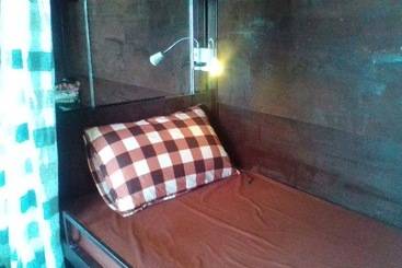 Numberthree Hostel   Adults Only