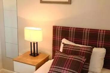 ツーリストアパートメント Regent   Properties Unique