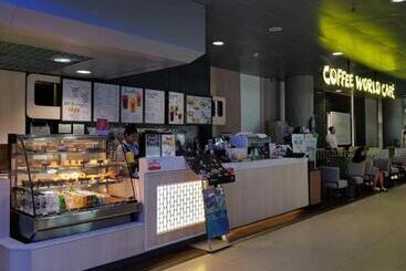 Albergue Avagard Capsule Hotel   Suvarnabhumi Airport