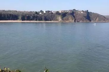 Hotelli Cottage Court