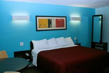 فندق على الطريق Relax Inn Front Royal