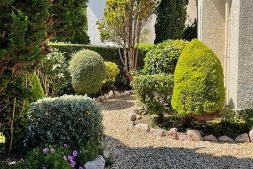 膳宿费 Brigstock House