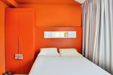 Hotel Ibis Budget Macon Creches