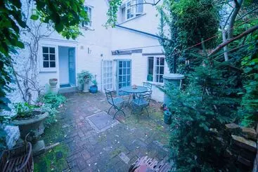 ベッドアンドブレックファースト S. Howard Guesthouse