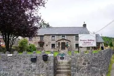 Aamiaismajoitus (B&B) Pentre Riding Stables