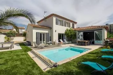 Turistlägenheter Homelly Belle Maison Avec Piscine