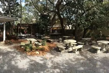Bed and Breakfast Hibiscus Coffee & Guesthouse