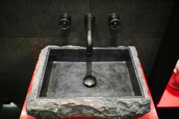 ベッドアンドブレックファースト Absoluxe Suites