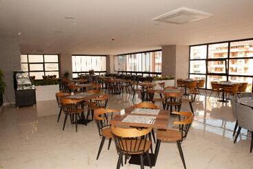 公寓式酒店 Empula Hotel & Residences