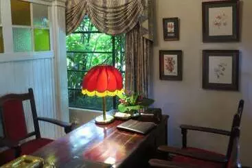 Hotelli Norma Jeanes Lake View Resort