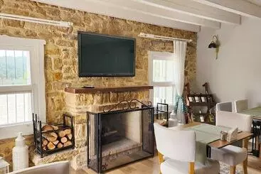 Otel Naturla Göl Evi