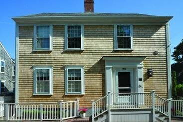 تختخواب و صبحانه 29 India House