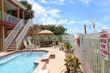 Hotel Schooner