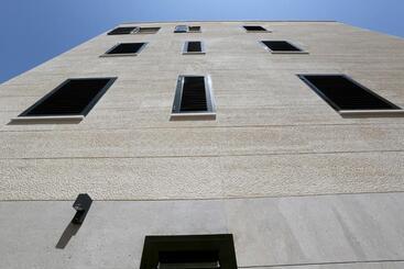 Magic Stone Apartments