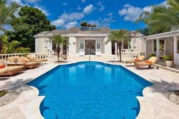 آپارتمانهای توریستها Half Century House